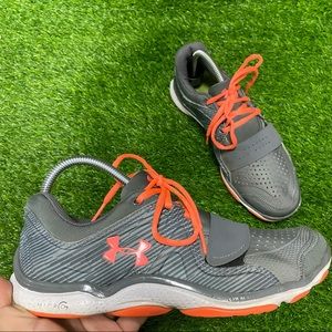 Under Armour Renegade - Women Shoes - C060
